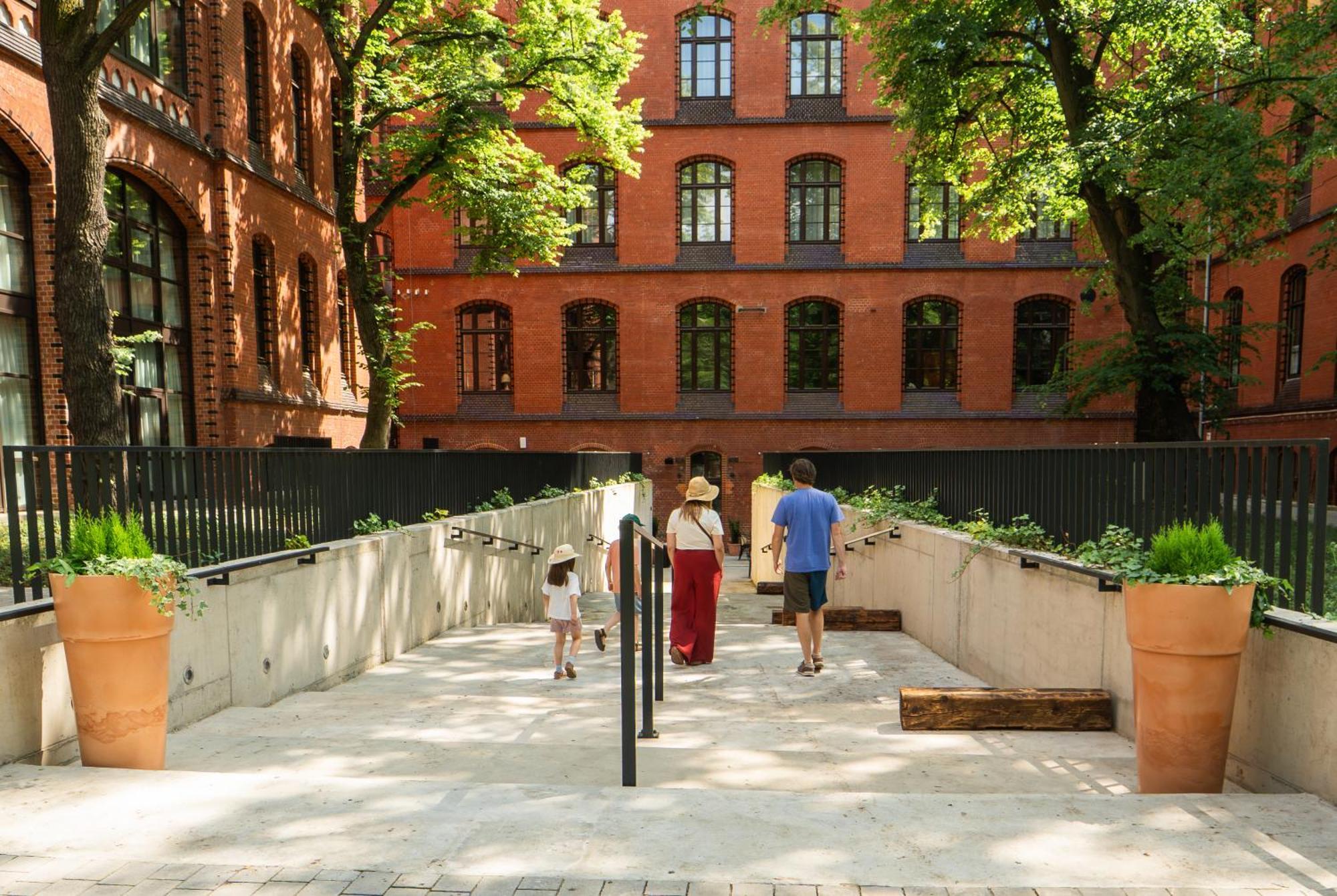 Arche Klasztor Wroclaw, Wroclaw